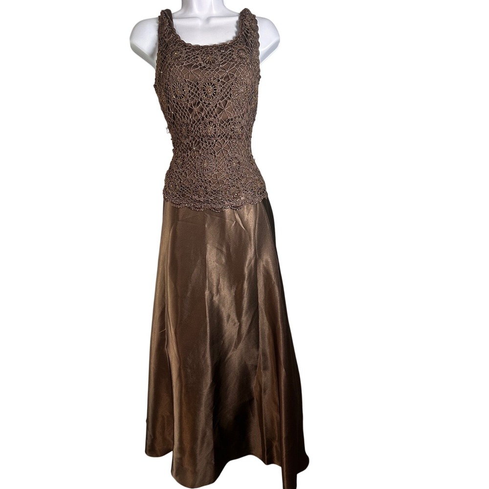 Cachet Bronze Beaded Crochet & Satin Maxi Evening Gown Dress Size 8
